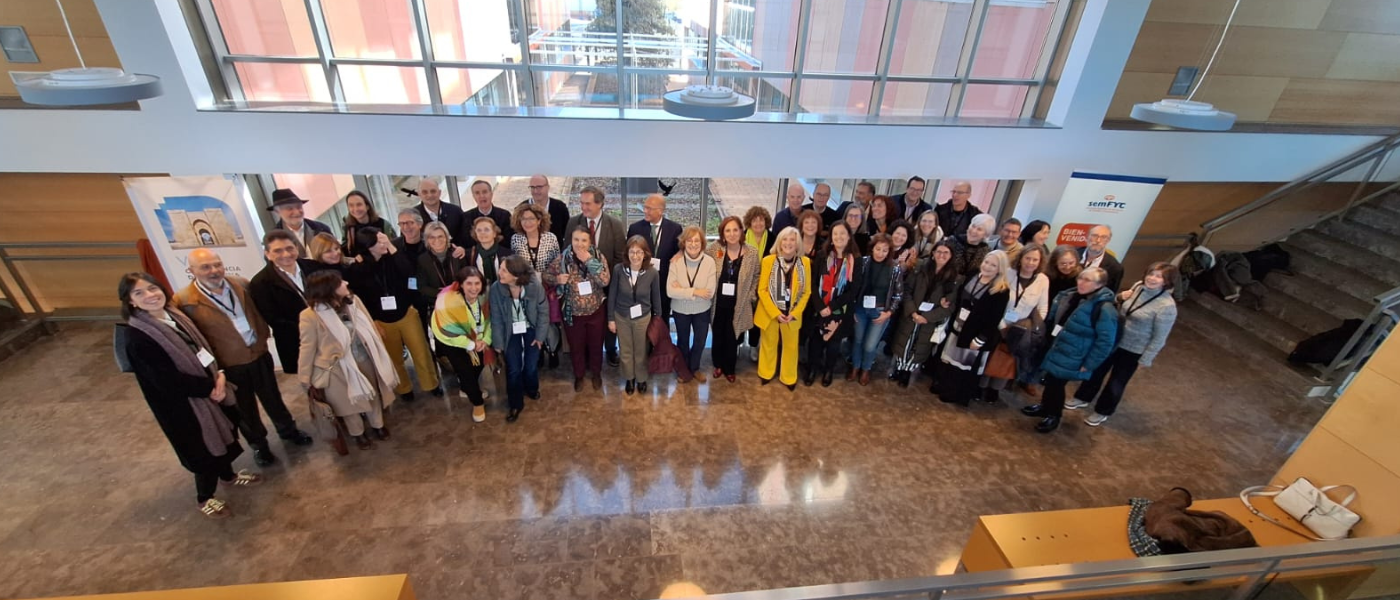 La Academia de Medicina de Familia (AMFE) recupera la Conferencia de Medicina Familiar y Comunitaria y Universidad reafirmando su compromiso con la formación generalista de calidad en las facultades